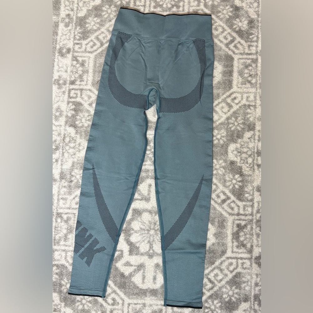 Victorias Secret PINK ACTIVE Size Medium Teal Leggings - Picture 3 of 7